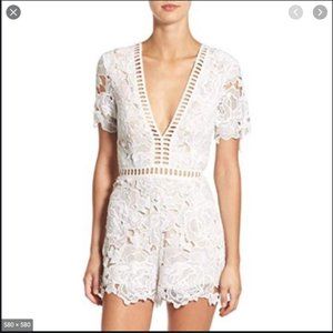 MISSGUIDED WHITE LACE DETAILED ROMPER US SIZE 10